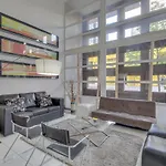 Departamento Central En Calle Lira